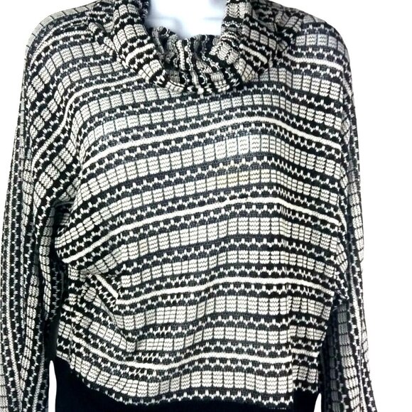 Chenault Cowl Neck Sweater Top Black White Medium Relaxed Long Sleeve Classic - Picture 1 of 9